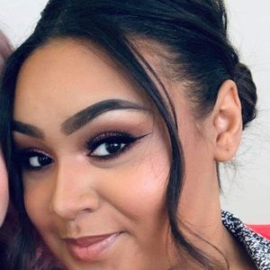 Meet your Posher, Lilly